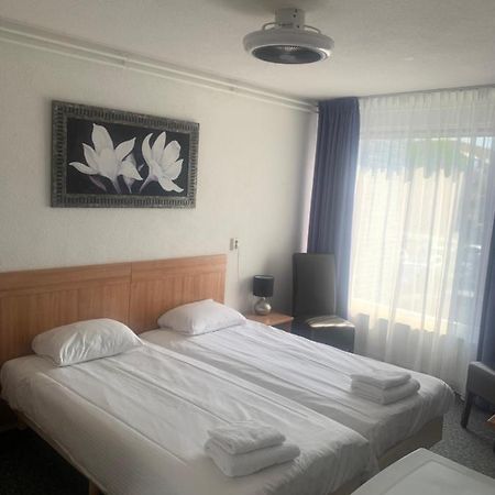 Hotel Flevo Zeewolde Bagian luar foto