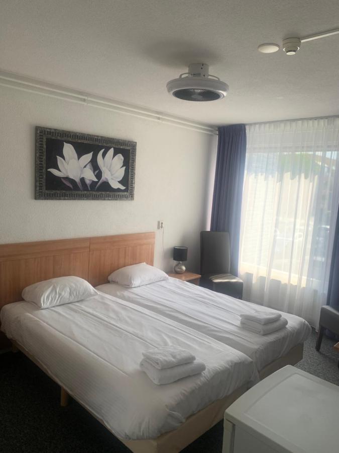Hotel Flevo Zeewolde Bagian luar foto
